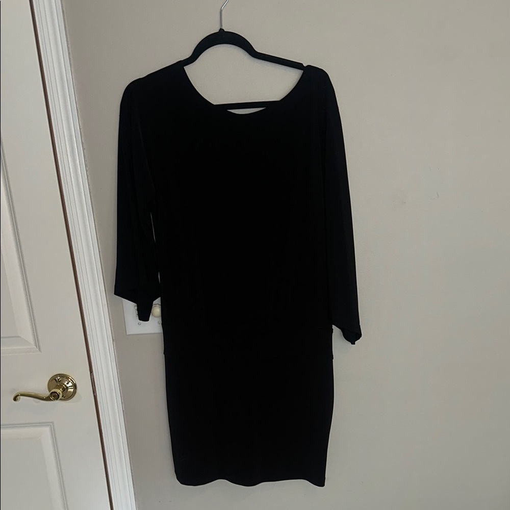 Laundry by Design Black Sheath Dress 3/4 Sleeve Scoop Neck